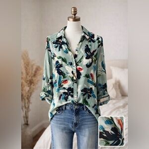 The Limited Floral Boho Button Down Blouse Viscose Casual Everyday Spring Layer